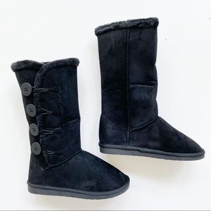 Forever Black Boots Anissa-3, Size 5. Buttons up the side!!   Brand New in Box!!